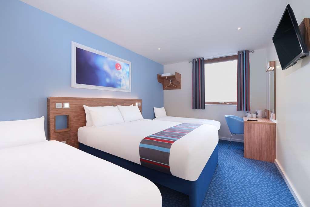Travelodge Northwich Lostock Gralam 客房 照片